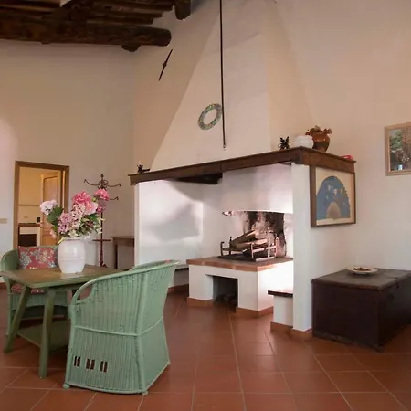 Apartment Poggiarellino - *